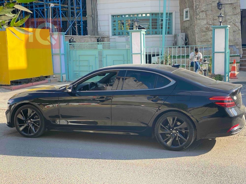 Genesis G70